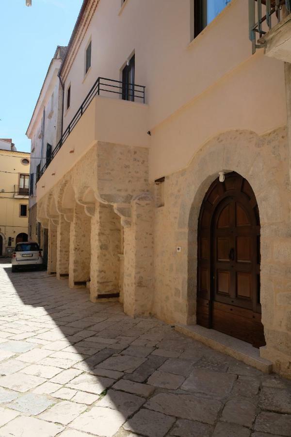 I Vicoli Exclusive Apartments Фонди Экстерьер фото