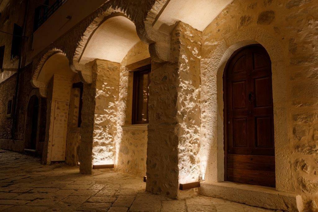 I Vicoli Exclusive Apartments Фонди Экстерьер фото